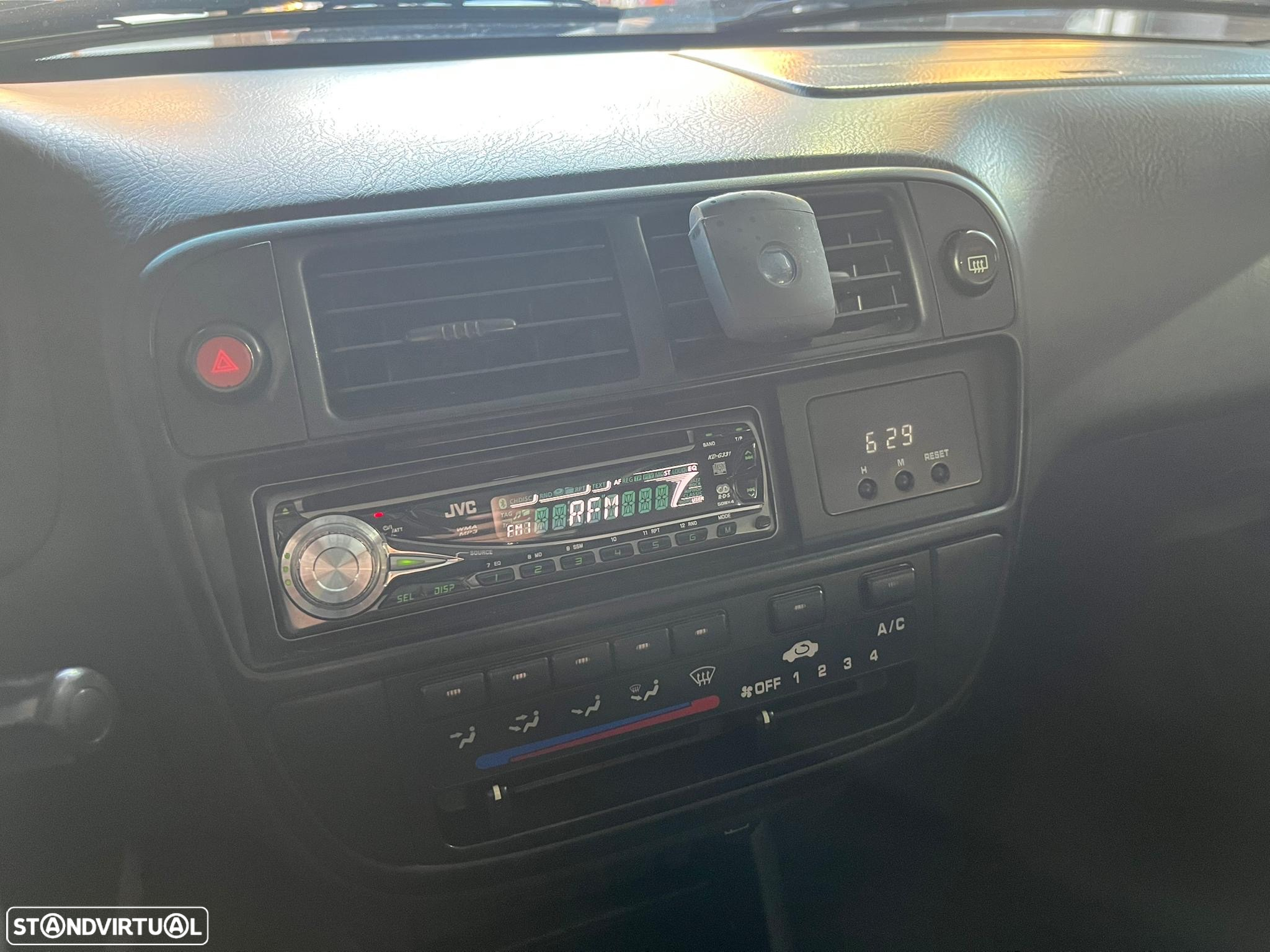 Honda Civic 1.6 SR - 16