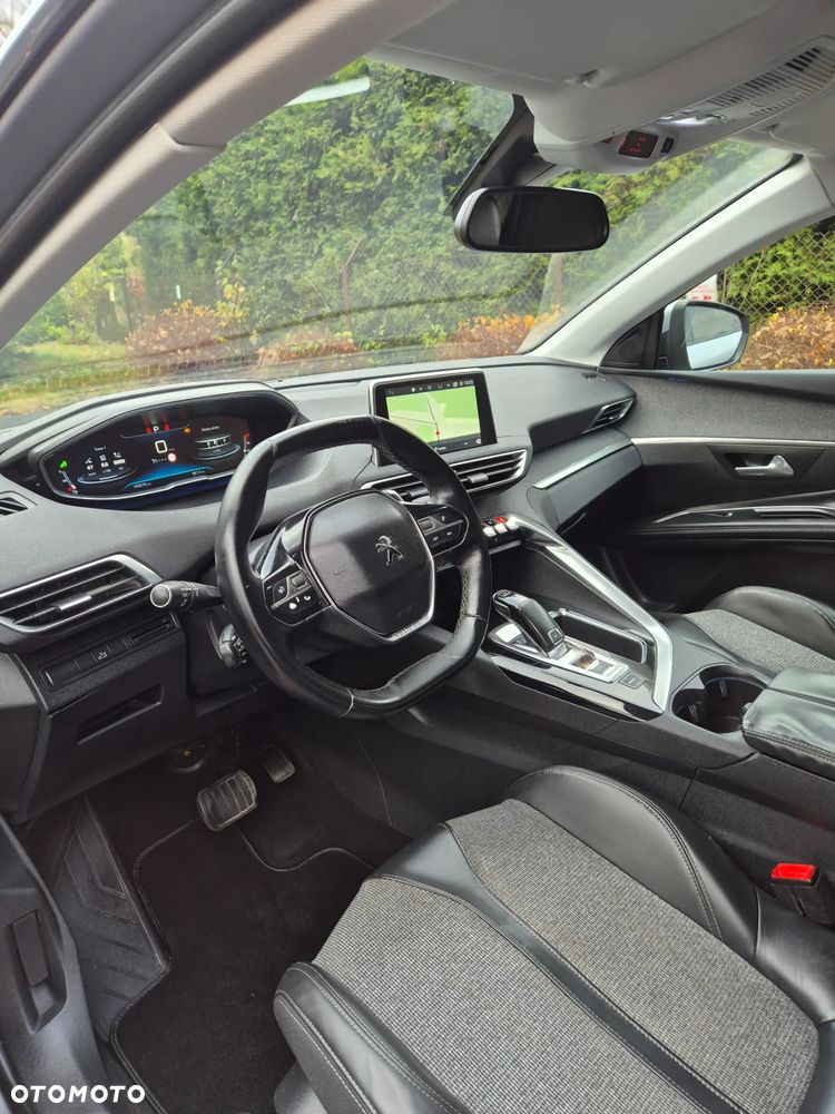 Peugeot 5008 1.6 BlueHDI Allure S&S EAT6 - 12