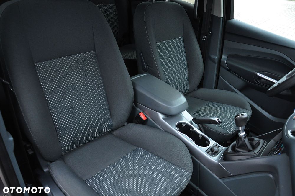 Ford Grand C-MAX 2.0 TDCi Titanium - 22