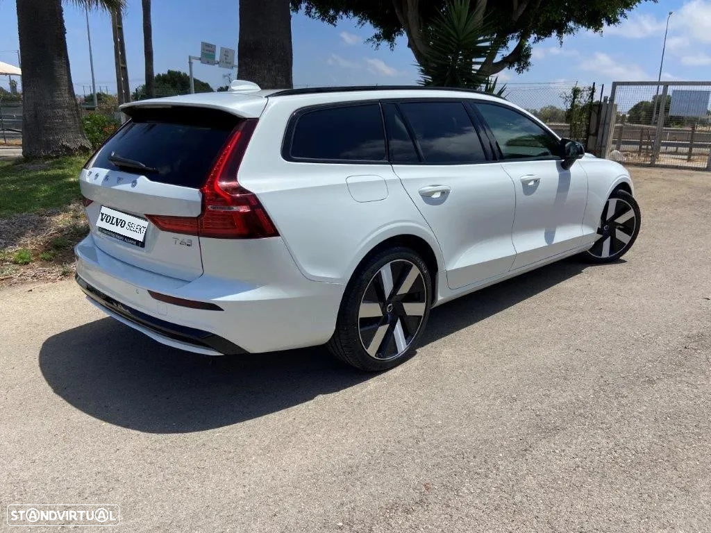 Volvo V60 2.0 T6 AWD TE Plus Dark - 2