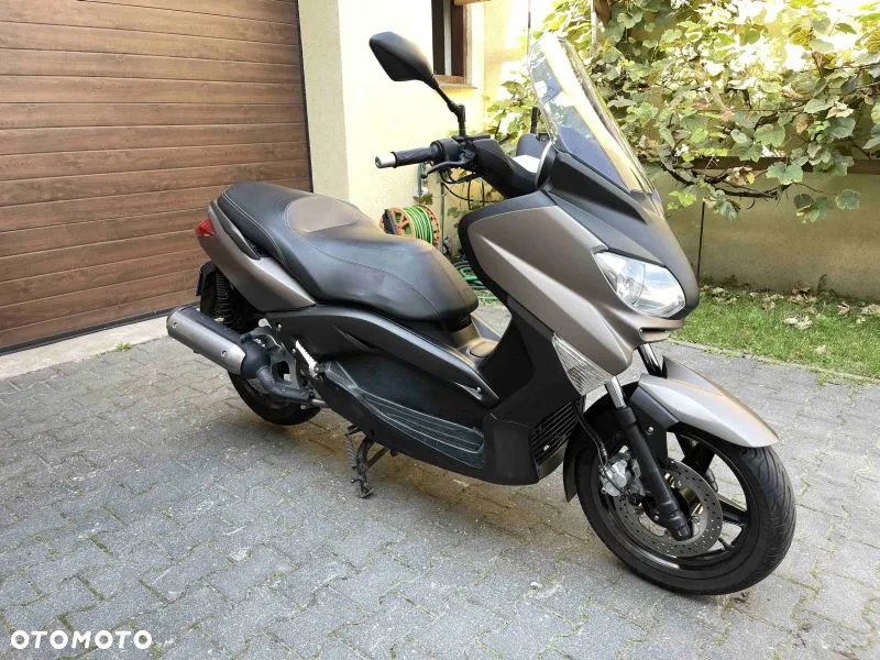 Yamaha X-max - 8