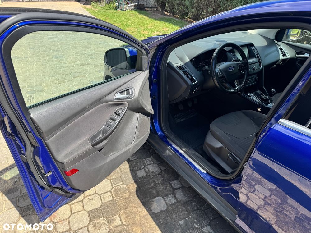 Ford Focus 2.0 TDCi Titanium ASS - 11