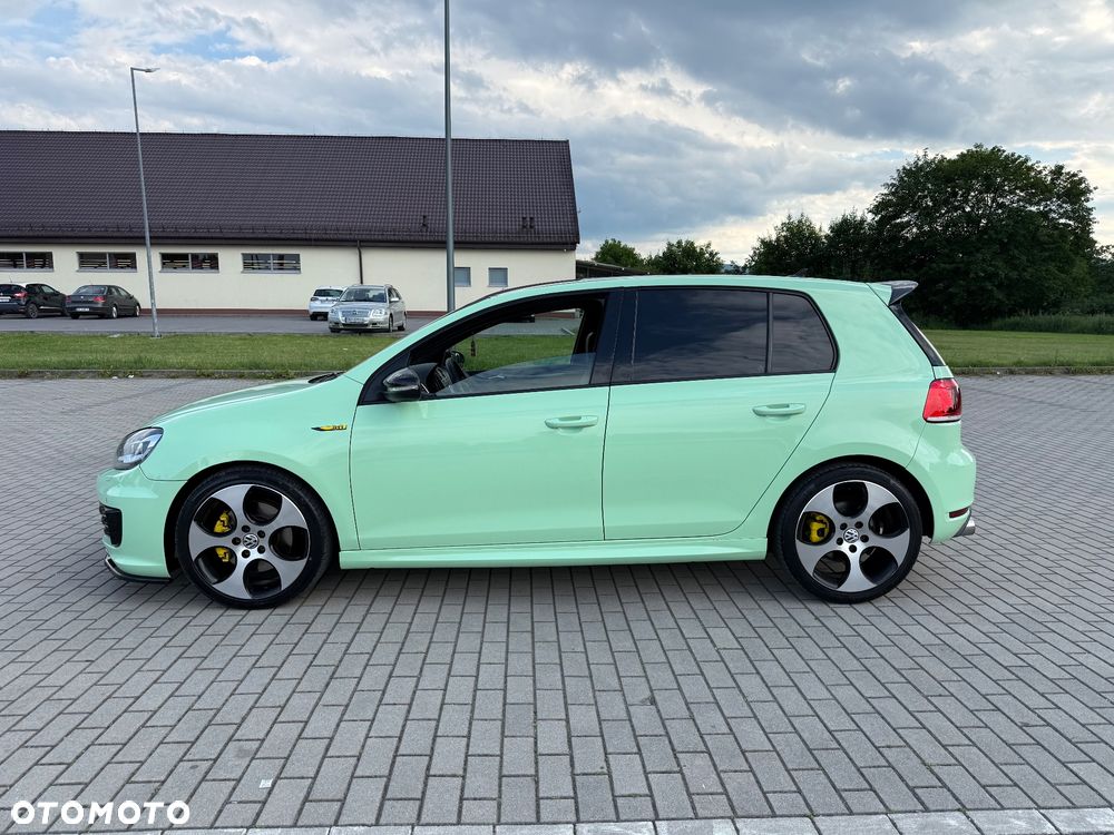 Volkswagen Golf 2.0 GTI - 8