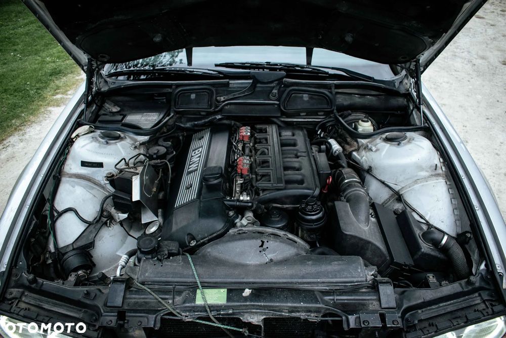 BMW Seria 7 - 29