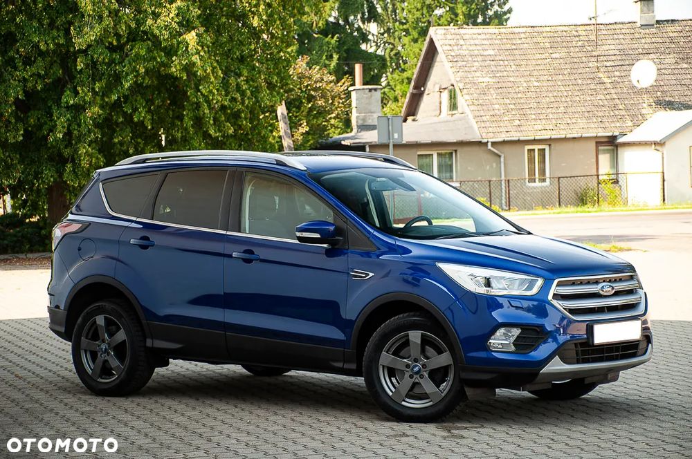 Ford Kuga 1.5 EcoBoost FWD Titanium ASS GPF - 4