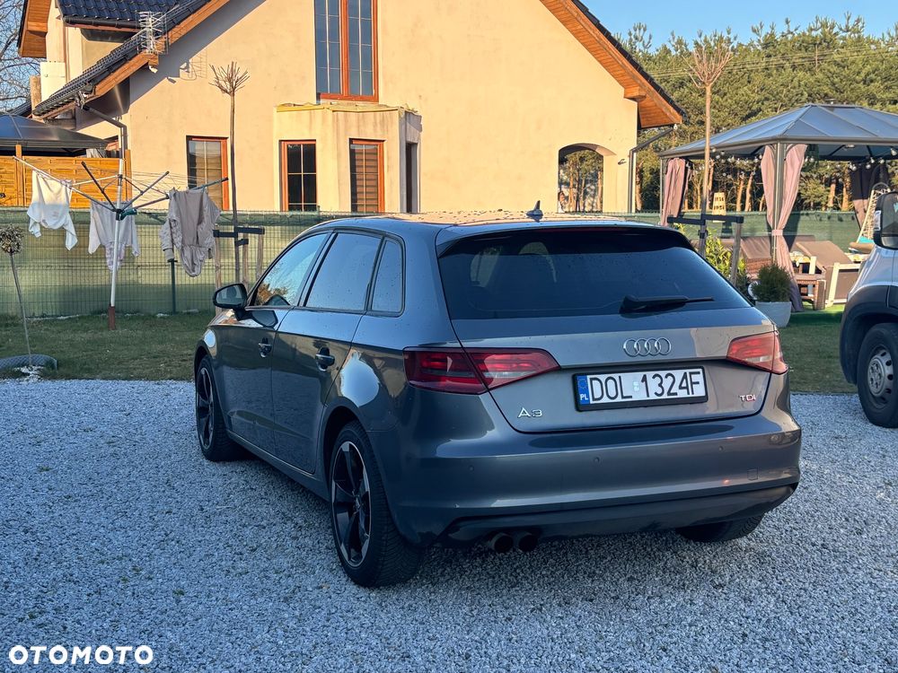 Audi A3 Sportback 2.0 TDI Ambiente - 6