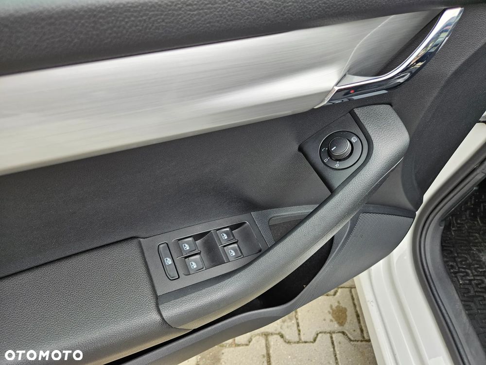 Skoda Octavia 1.6 TDI SCR Ambition - 33