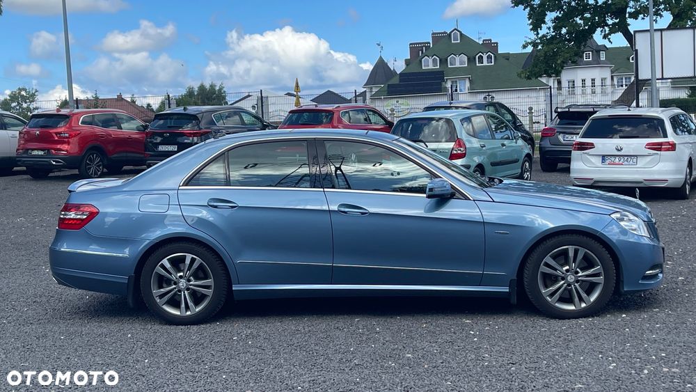 Mercedes-Benz Klasa E 350 CDI 4-Matic BlueEff Elegance - 4