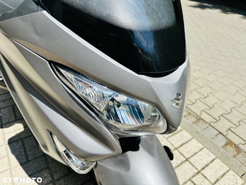 Suzuki Burgman - 40