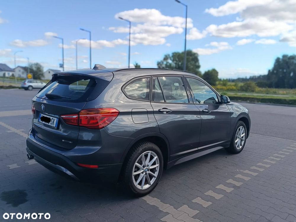 BMW X1 sDrive18i Sport Line - 35