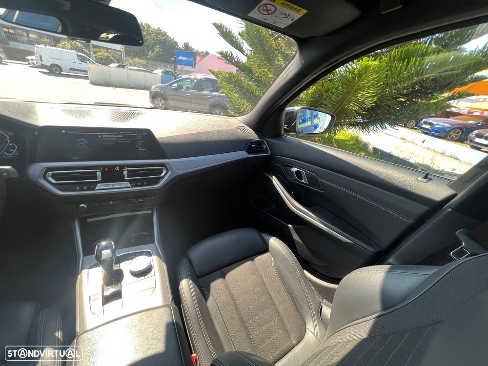 BMW 320 e Corporate Edition Auto - 52