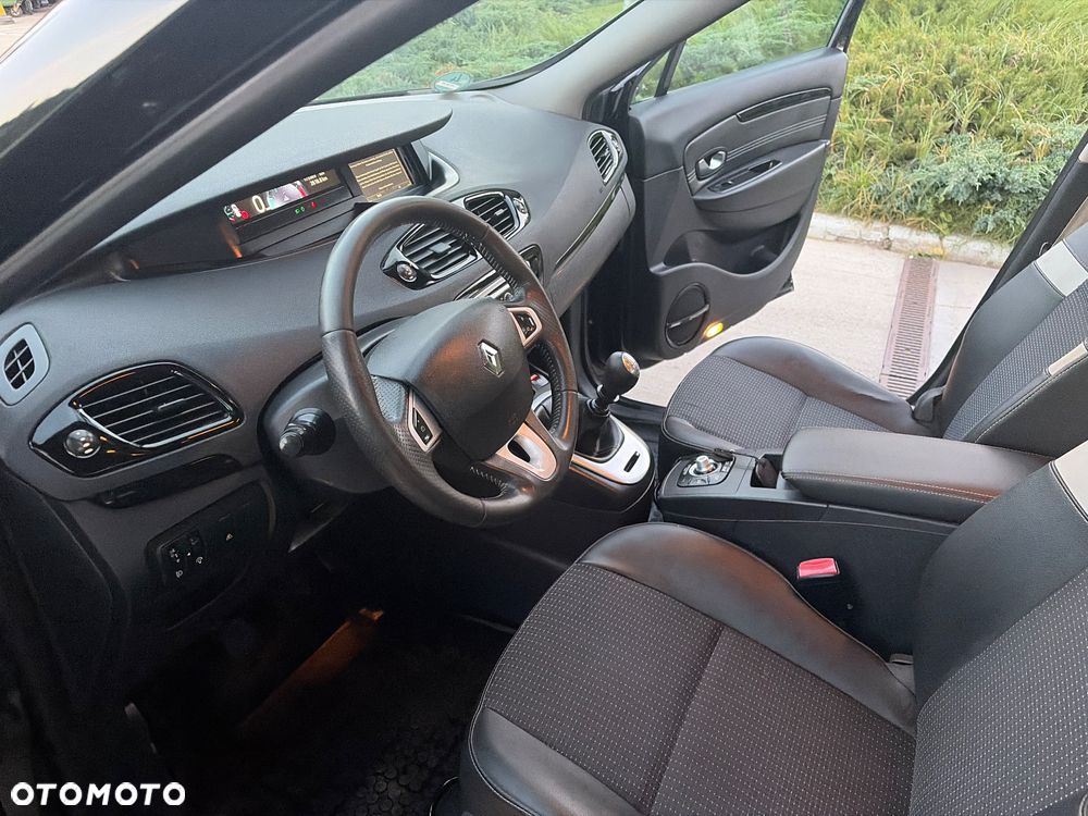 Renault Grand Scenic dCi 130 FAP Bose Edition - 15
