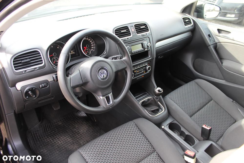 Volkswagen Golf - 5