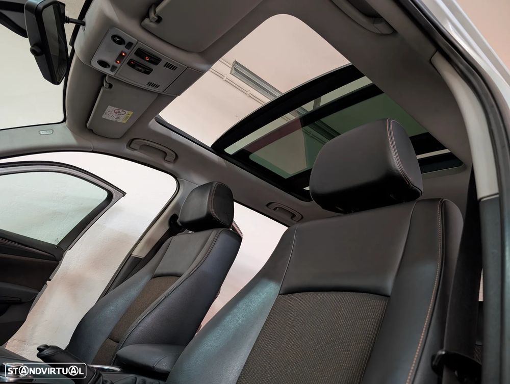 BMW X1 sDrive16d Sport Line - 36