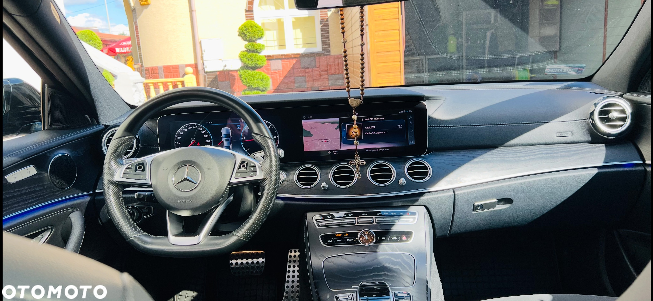 Mercedes-Benz Klasa E 220 d 4-Matic 9G-TRONIC - 21