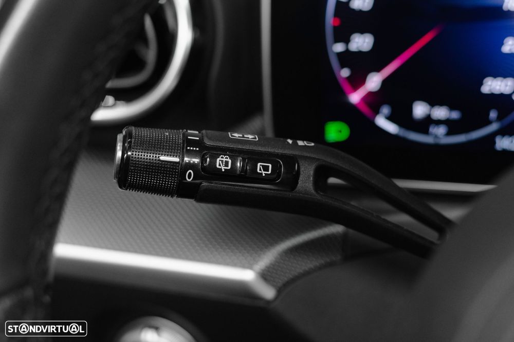 Mercedes-Benz C 300 e AMG Line - 9