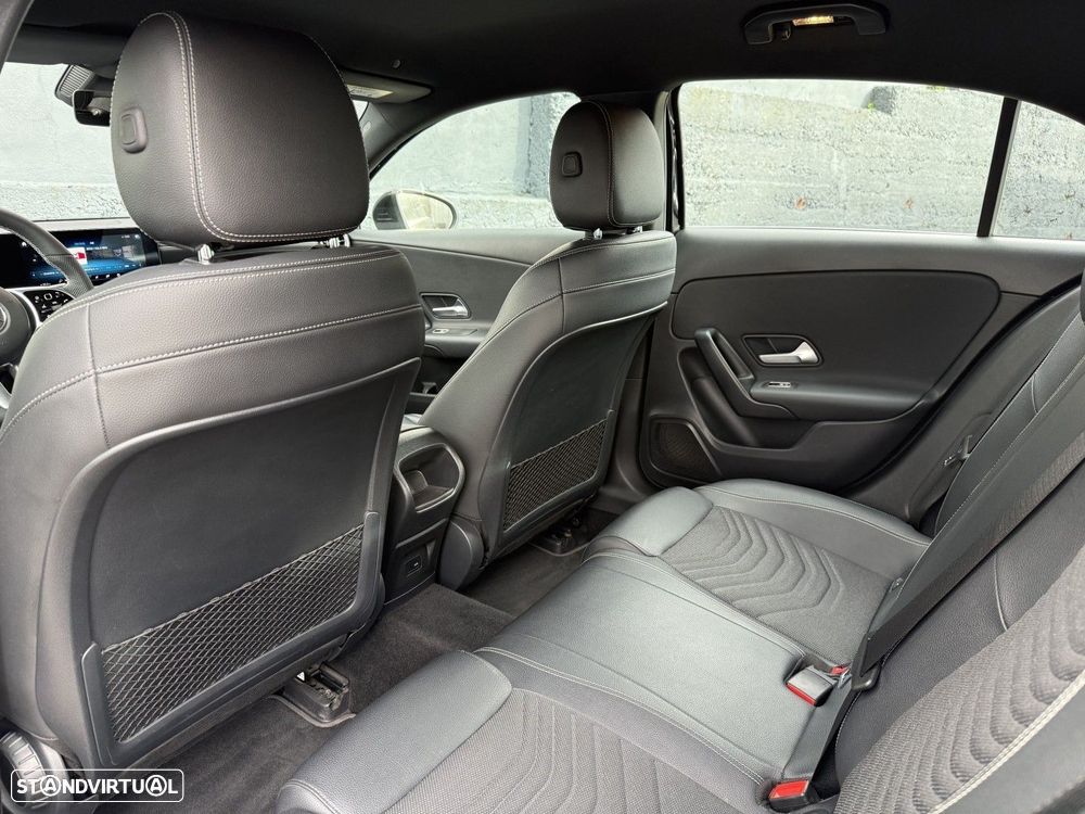 Mercedes-Benz A 250 e Style Plus - 14