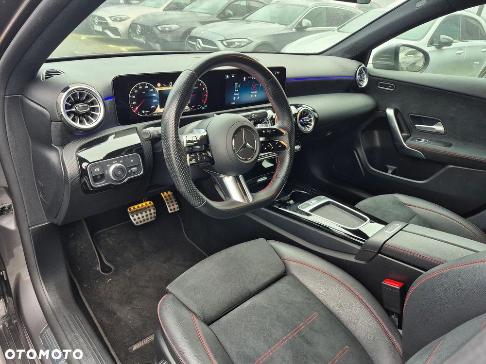 Mercedes-Benz Klasa A 200 AMG Line 7G-DCT - 7