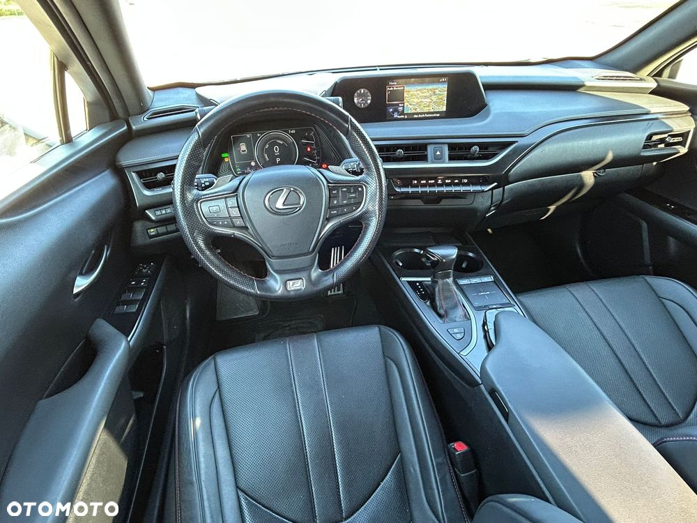 Lexus UX 250h F SPORT - 21