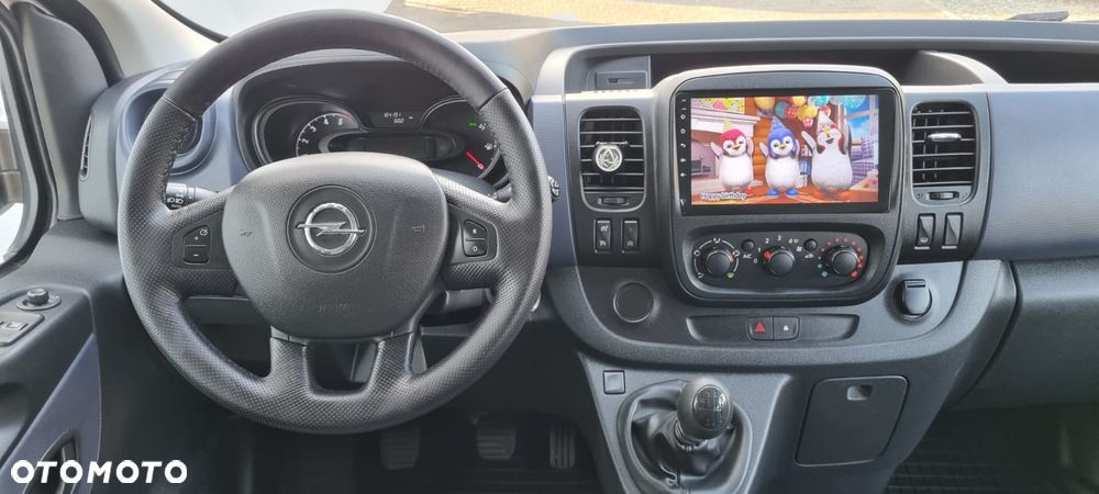 Opel Vivaro - 19