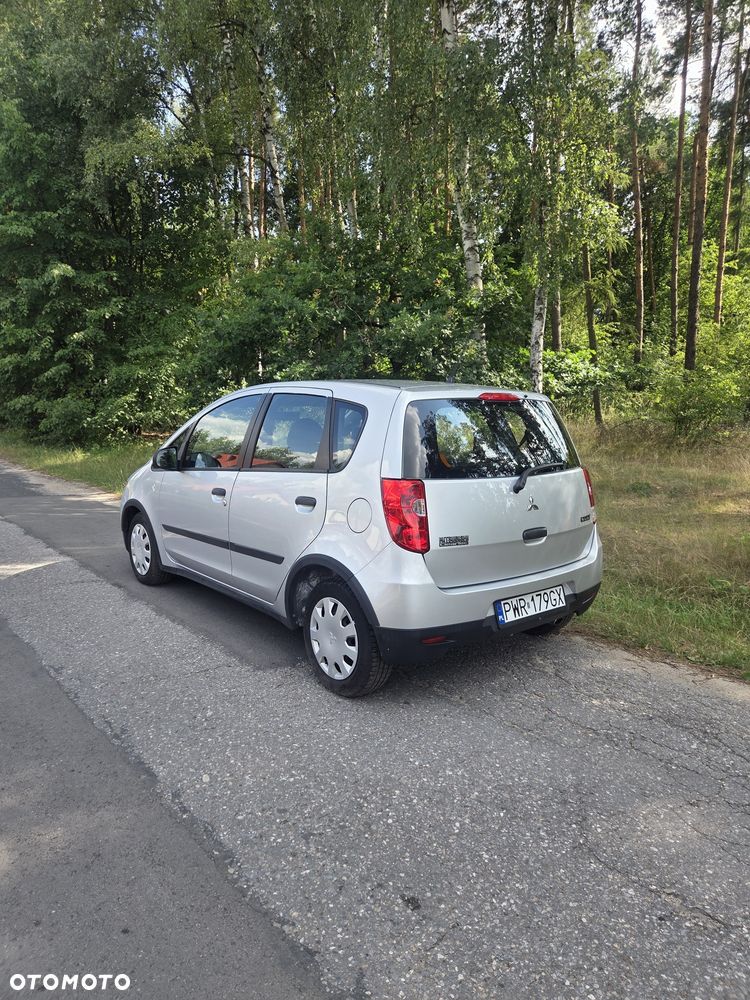 Mitsubishi Colt - 4