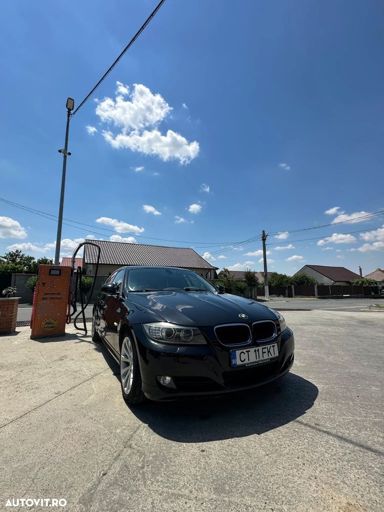 BMW 3 Series 2010 — imagine 12