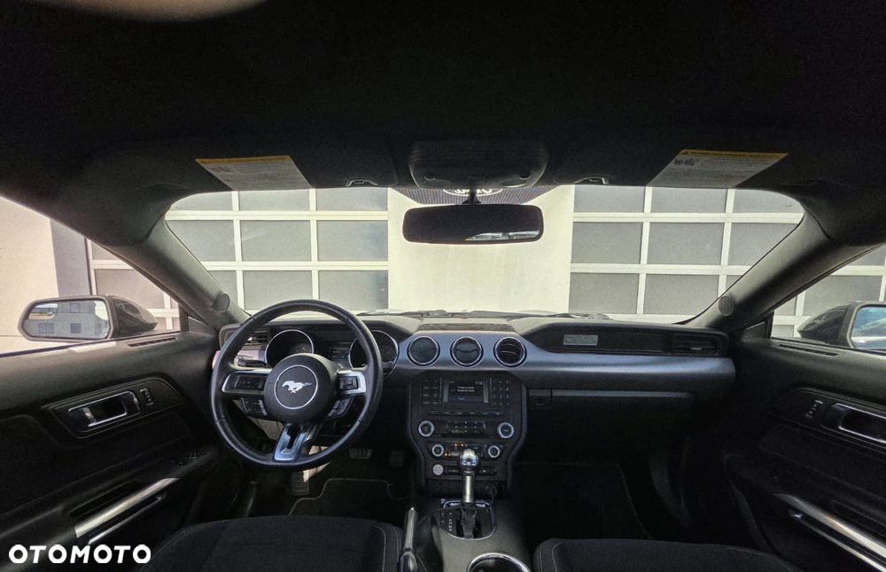 Ford Mustang 5.0 V8 GT - 10