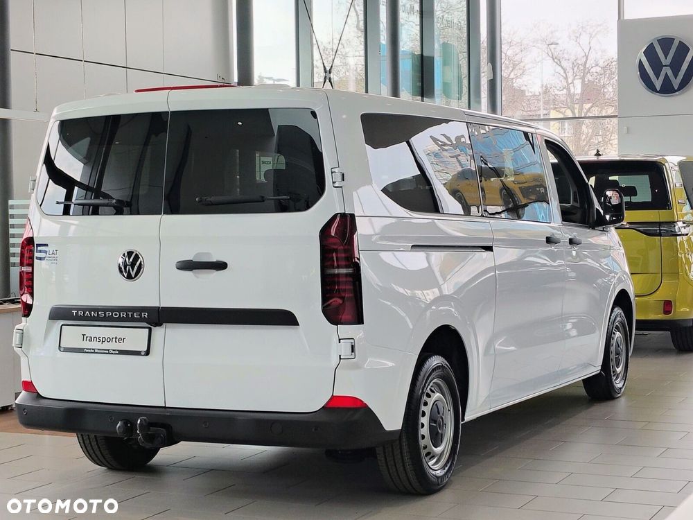 Volkswagen Transporter Transporter Kombi N1 silnik: 2,0 l TDI 150 KM / skrzynia biegów: 6-biegowa manualna rozstaw osi: 3500 mm - 6