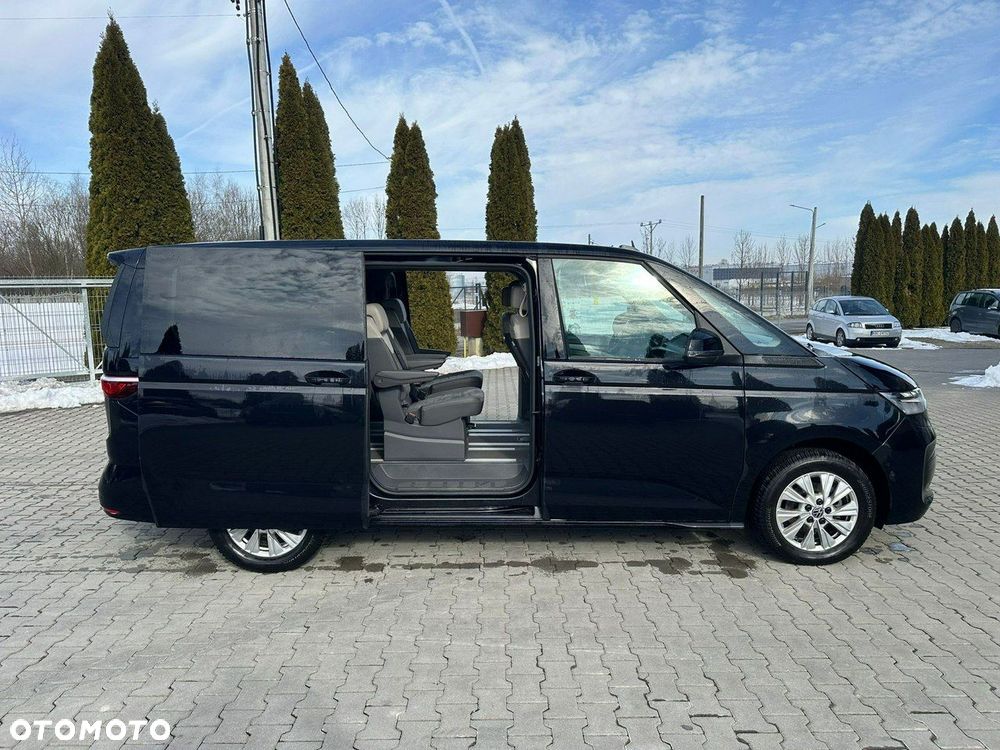 Volkswagen Multivan - 10