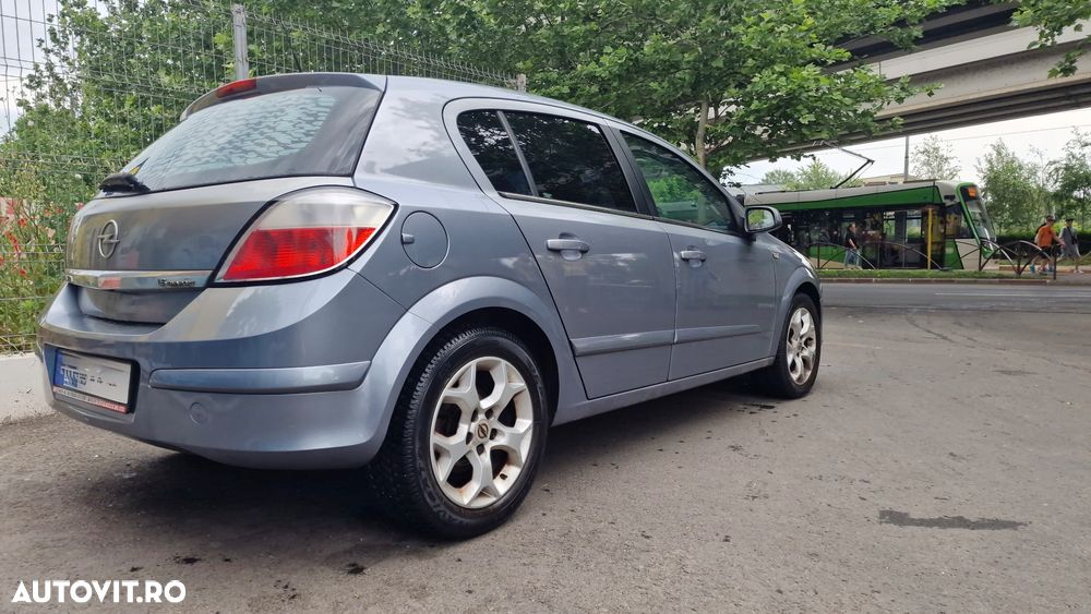 Opel Astra - 3