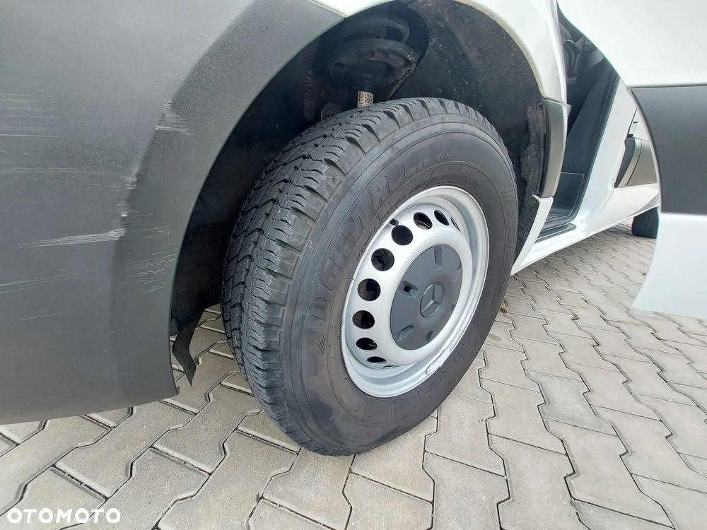 Mercedes-Benz Sprinter - 19