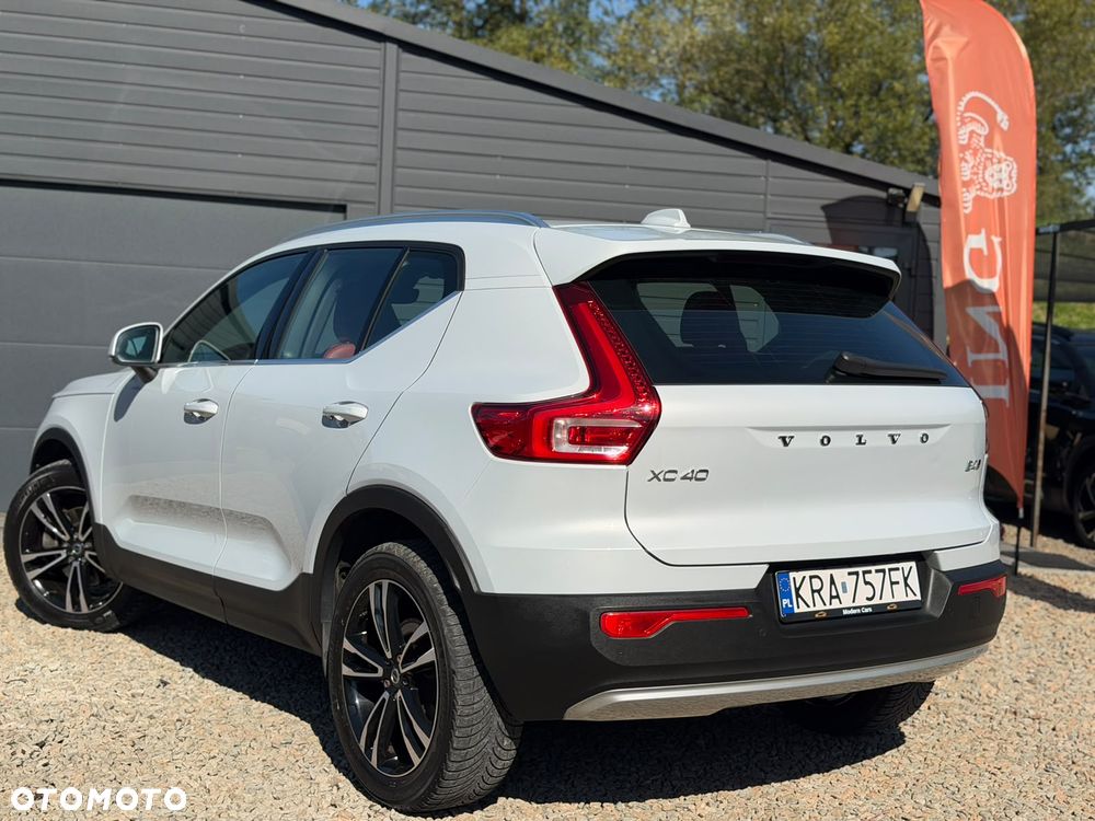 Volvo XC 40 B4 B AWD Geartronic Inscription - 13