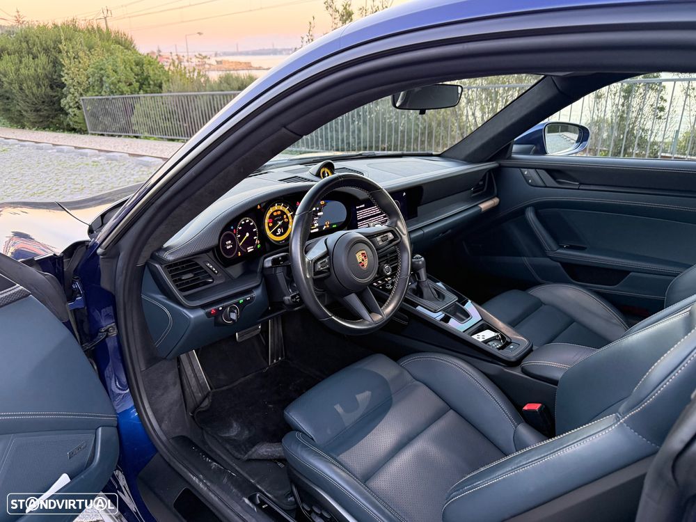 Porsche 911 (992) GT3 Touring Package PDK - 7