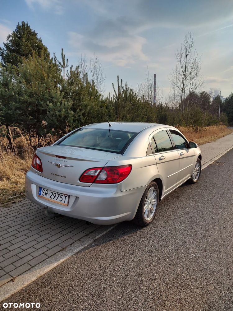 Chrysler Sebring - 4