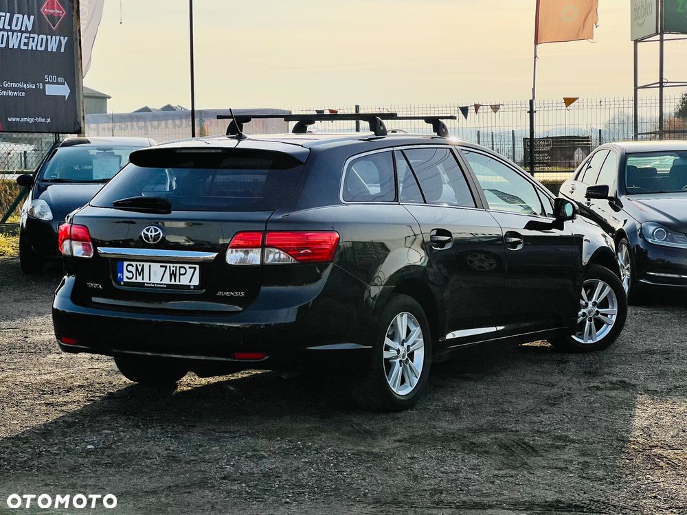 Toyota Avensis 2.0 D-4D Life - 14