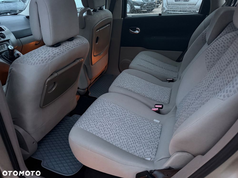Renault Scenic - 22
