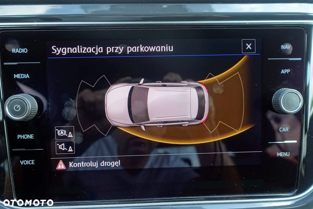 Volkswagen T-Roc 2.0 TDI SCR 4MOTION DSG R-Line - 21