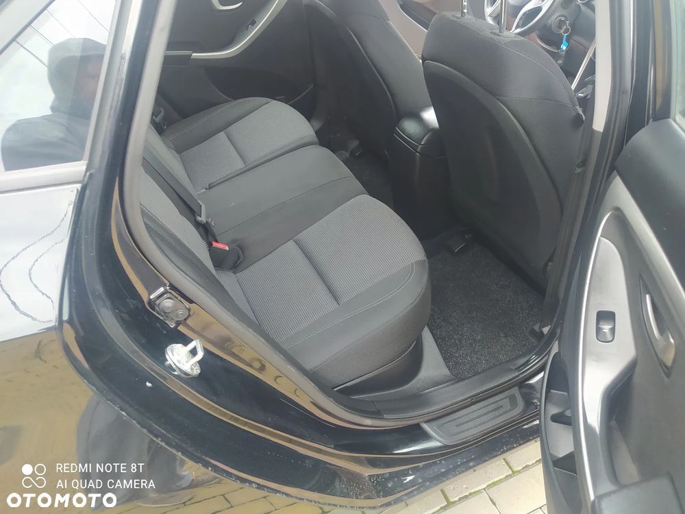 Hyundai i30 1.4 Trend - 12