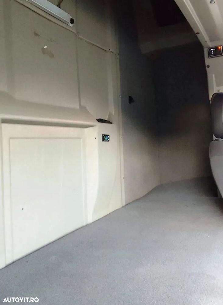 Volkswagen Crafter - 9