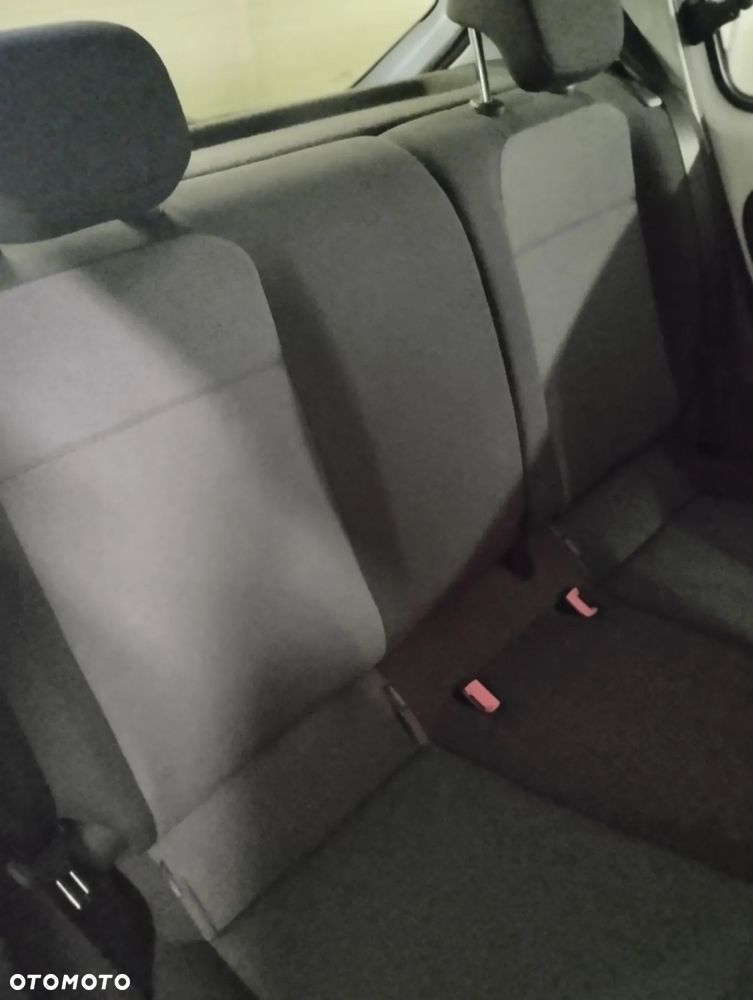 Volkswagen up! 1.0 move - 11