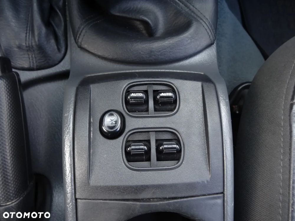 Jeep Cherokee 2.8 CRD Renegade - 31