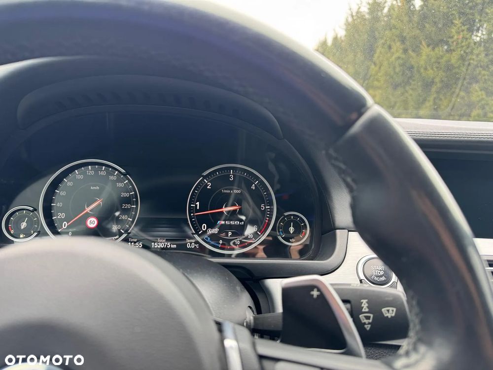 BMW Seria 5 M550d xDrive - 13