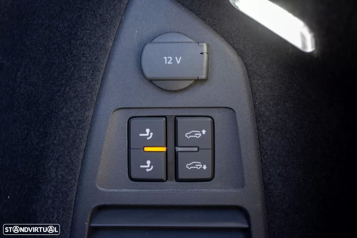 VW Touareg 3.0 TSI e-Hybrid R - 32