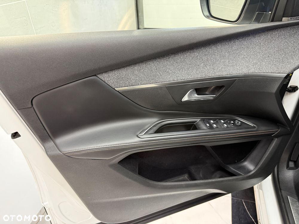 Peugeot 5008 BlueHDi 150 Allure - 10