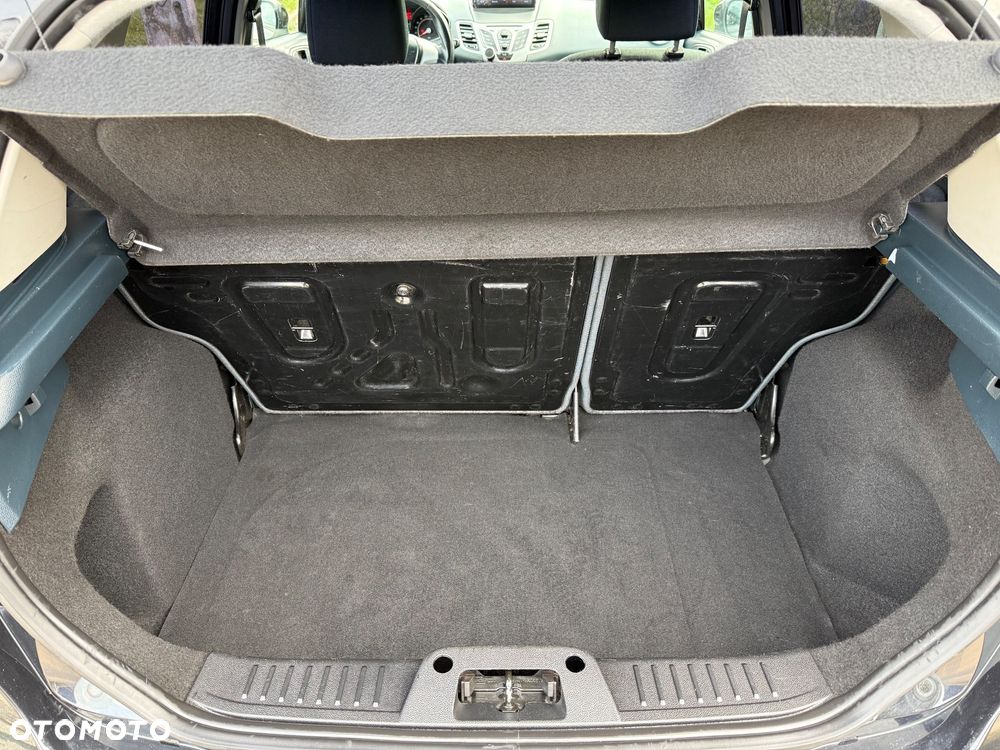 Ford Fiesta 1.25 Ambiente - 13