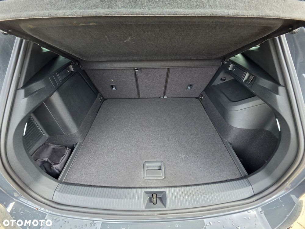Volkswagen Tiguan - 11