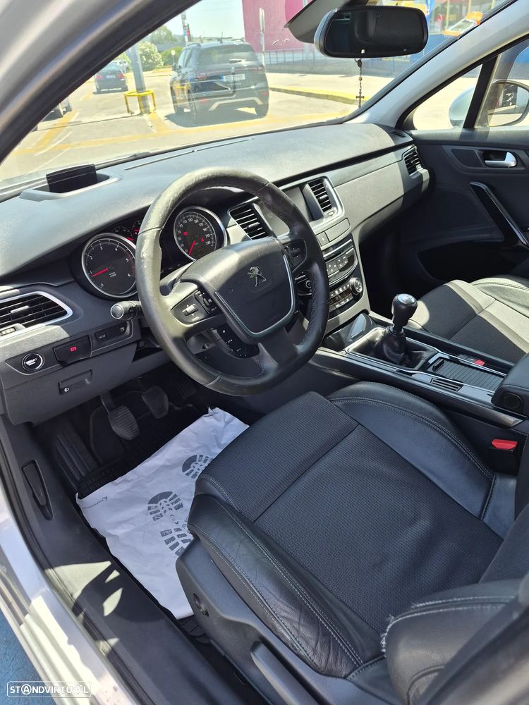 Peugeot 508 SW - 12