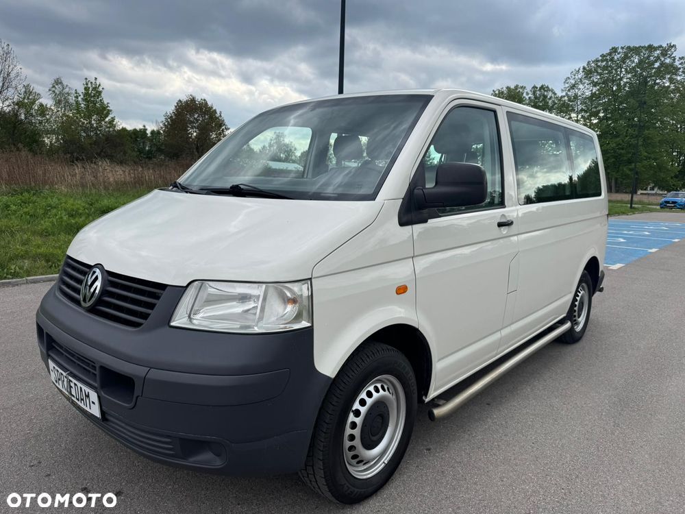 Volkswagen Transporter - 1