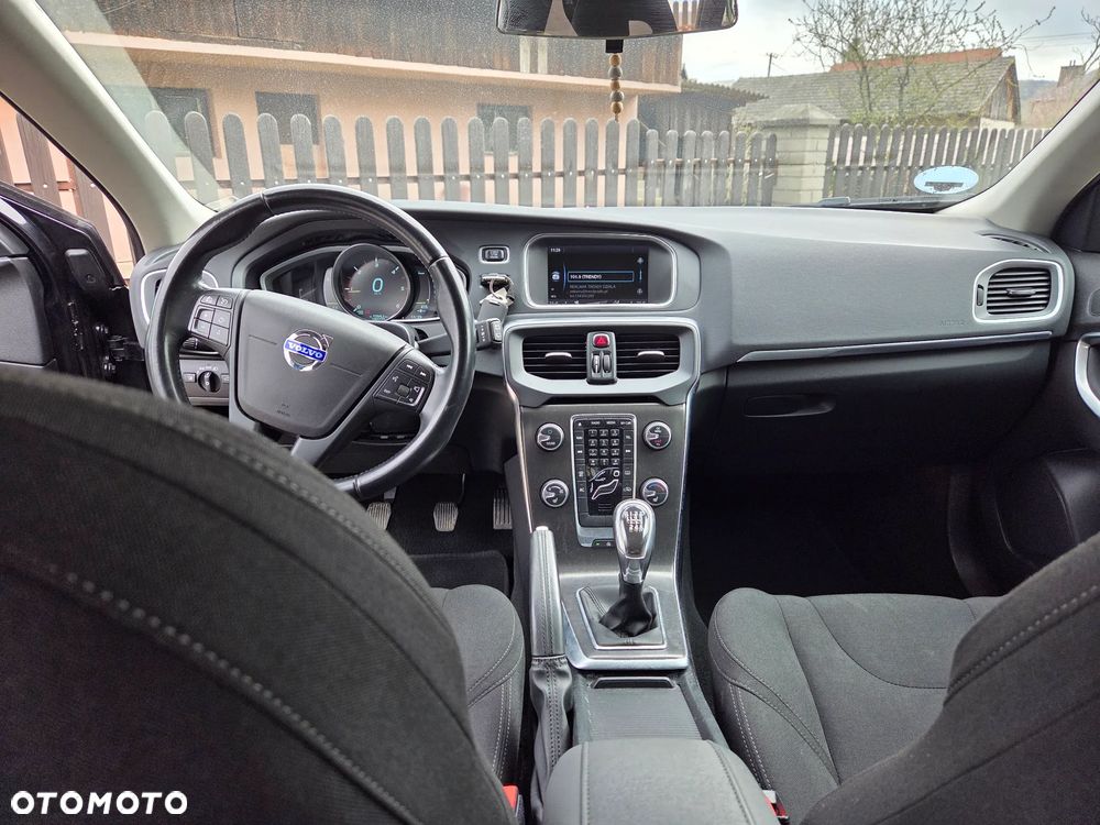 Volvo V40 D2 Base - 6