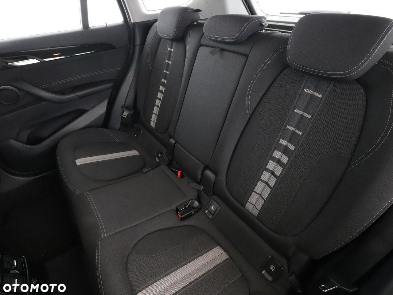 BMW X1 xDrive20d Advantage - 17